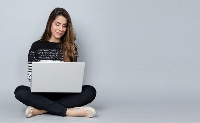 woman with laptop